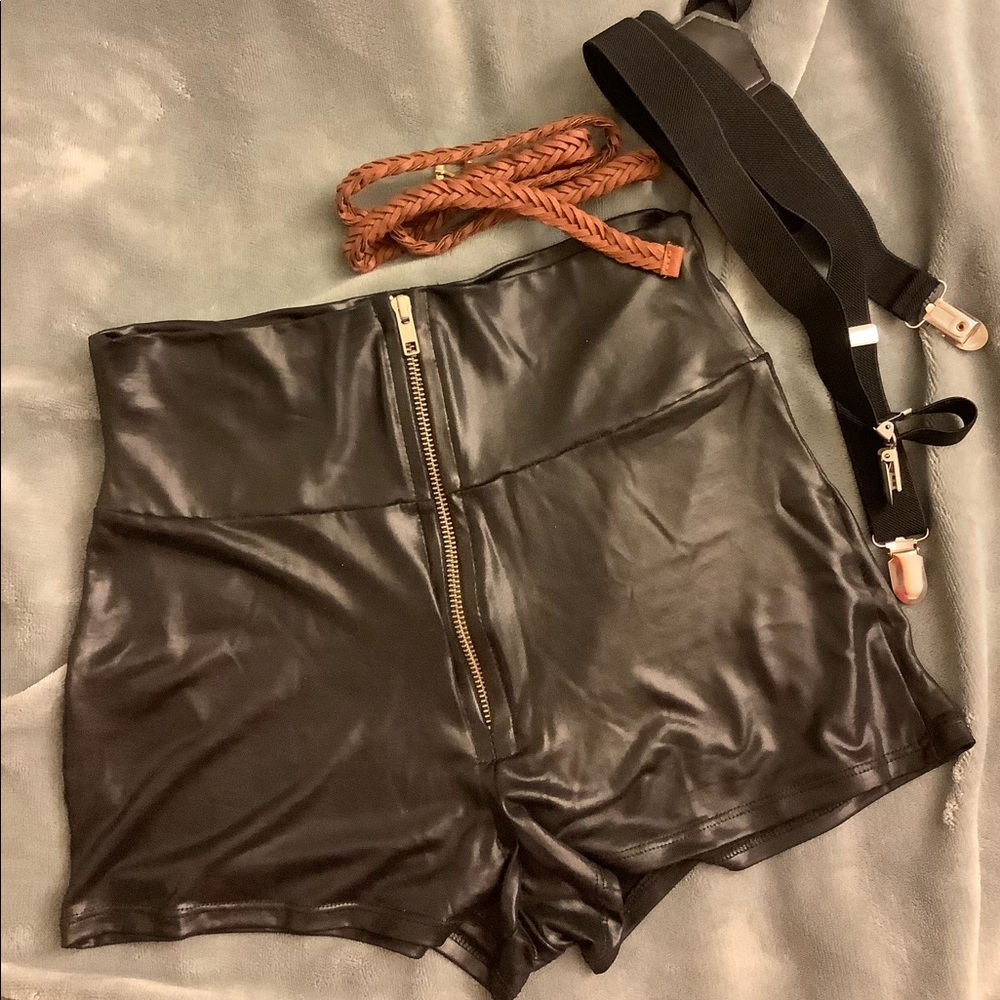 PANTS AND BELT SET
